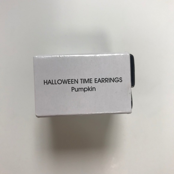 NWT Avon Halloween Time Earrings Pumpkin 🎃 - Picture 5 of 5